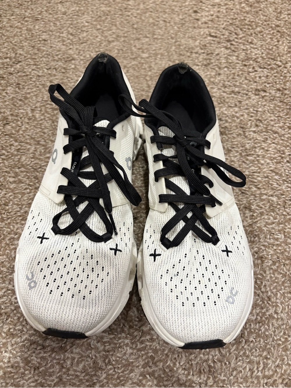 On Running Cloud X 4 black/white womens running shoes